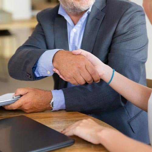 Abogado penalista en La Florida Solicitud de libertad condicional y beneficios carcelarios